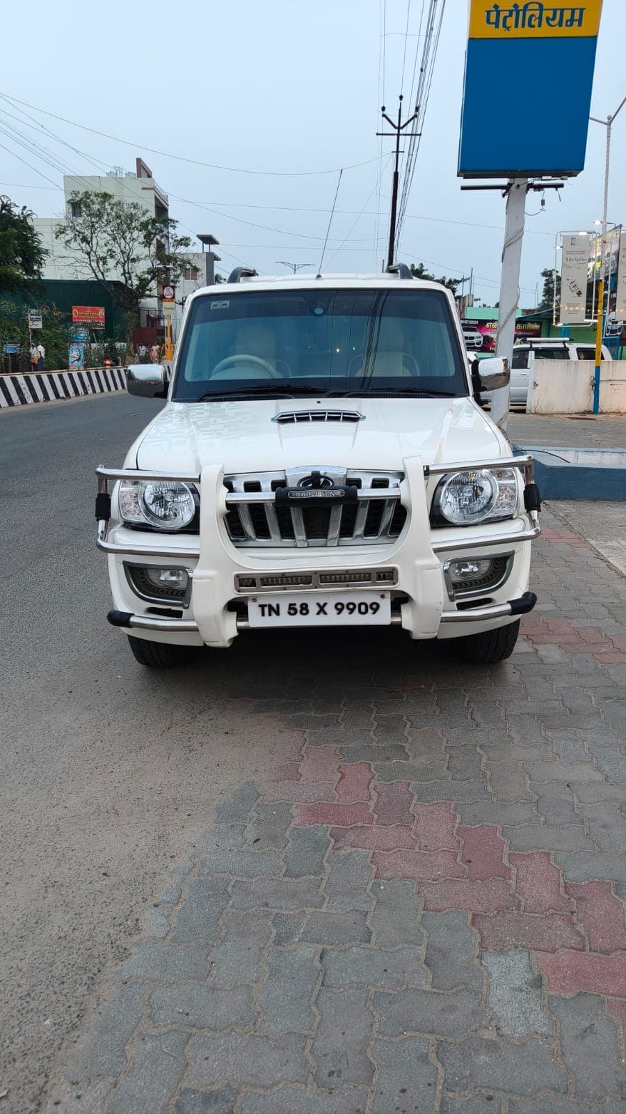 2011 Mahindra Scorpio VLX