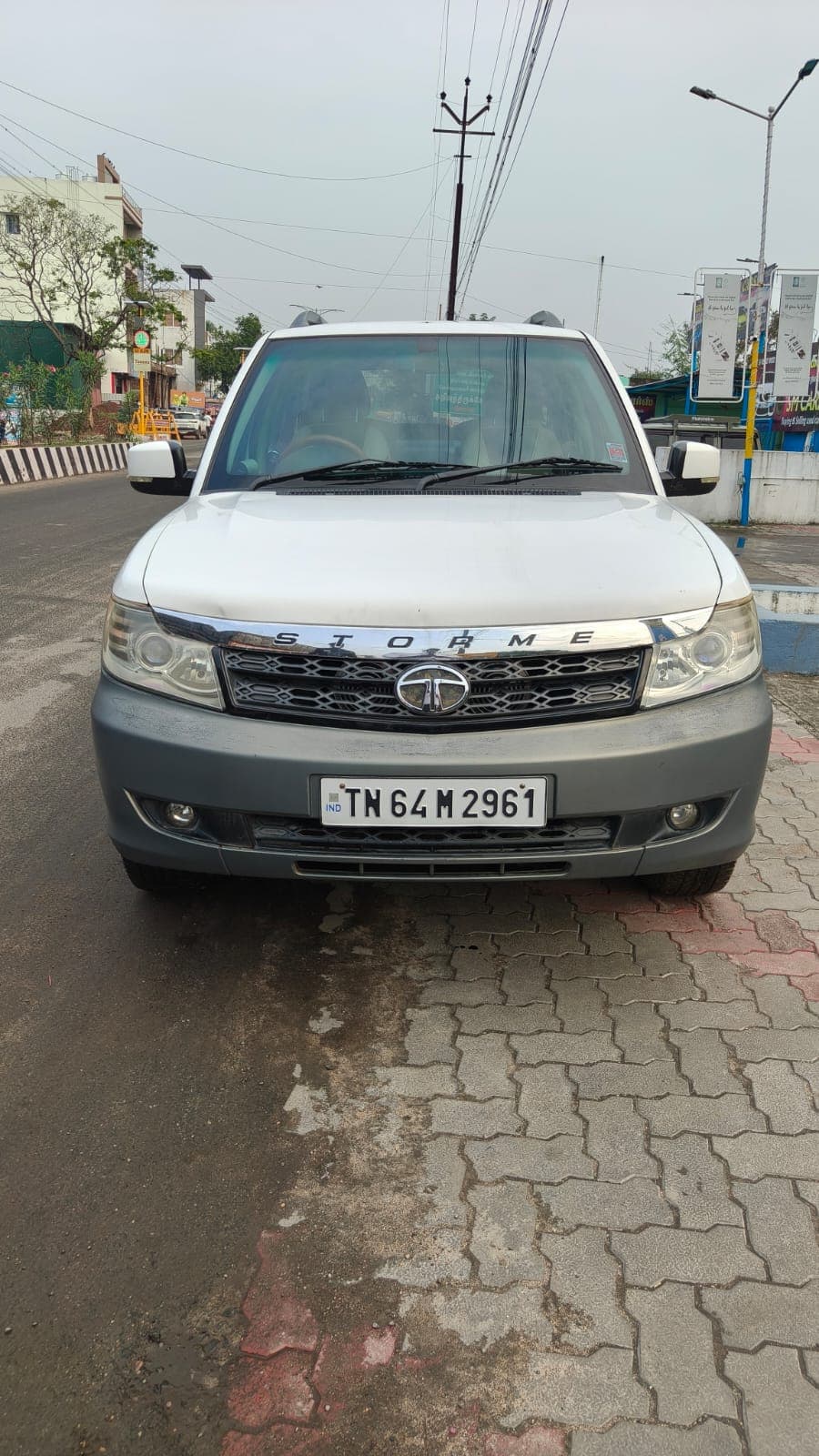 2016 Tata Safari Storme LX