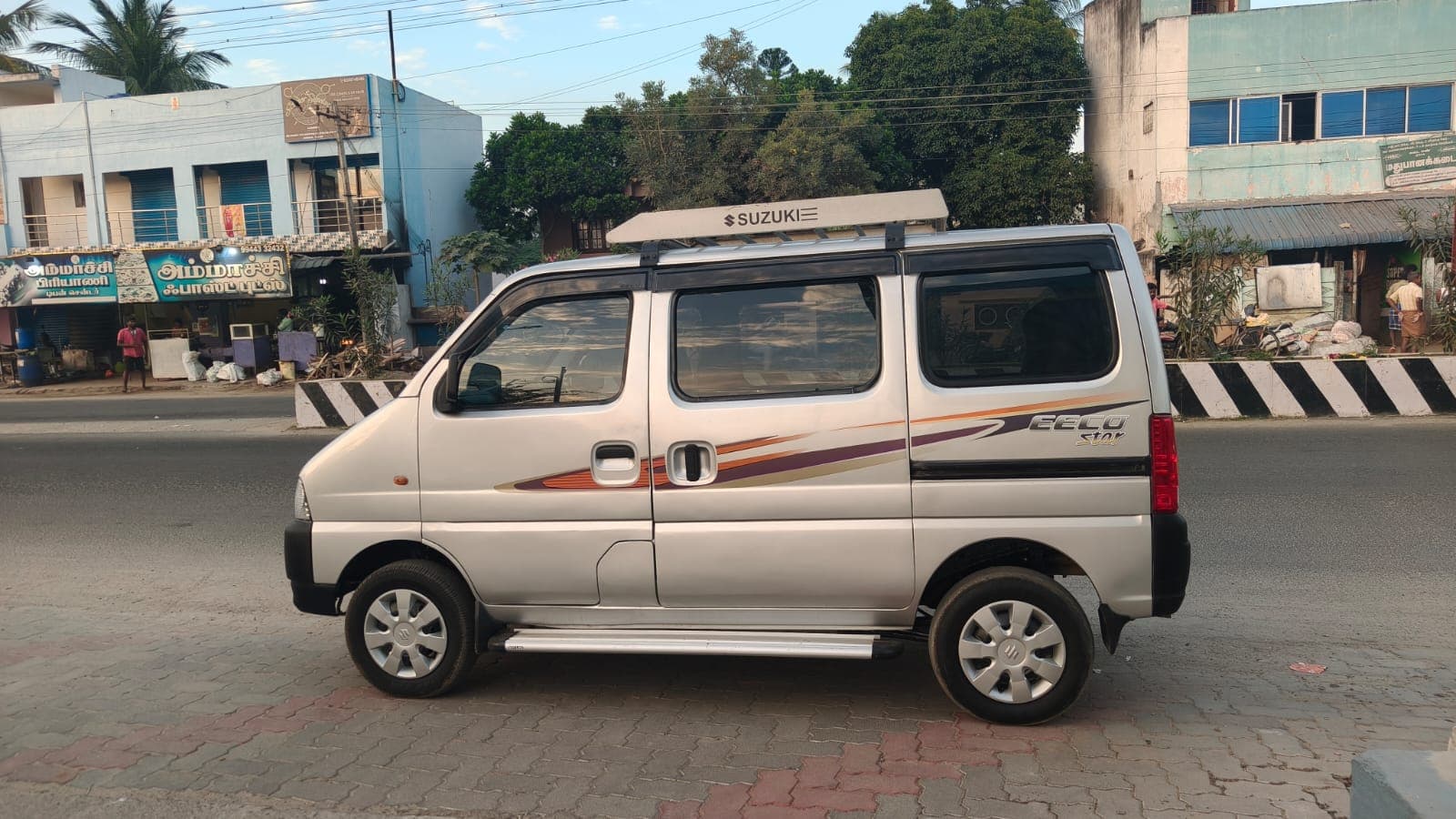 2022 Maruti Suzuki Eeco 5 Seater 2
