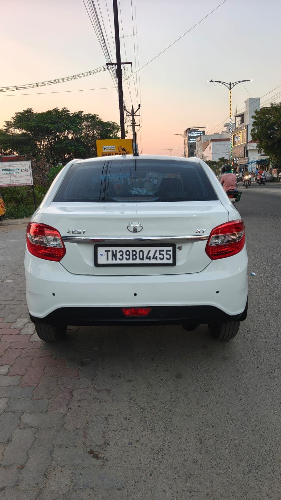 2015 Tata Zest XT 4
