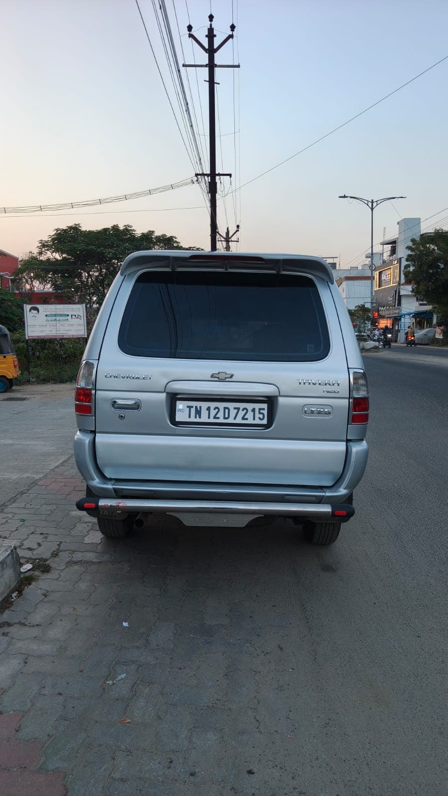 2014 Chevrolet Tavera Neo 4