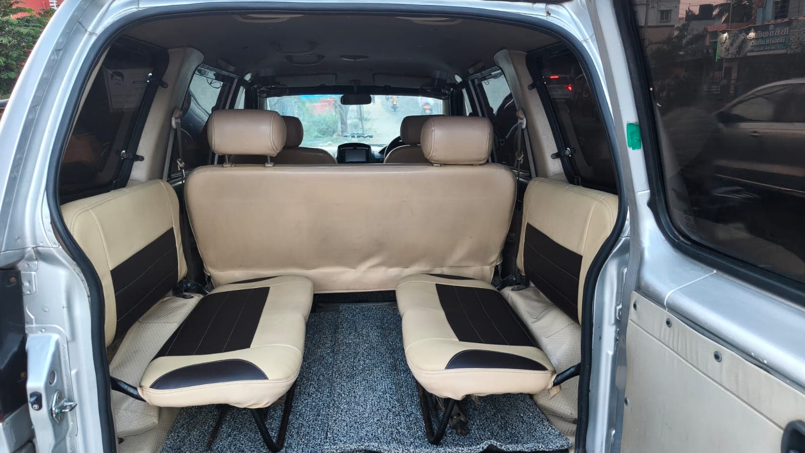 2014 Chevrolet Tavera Neo 7