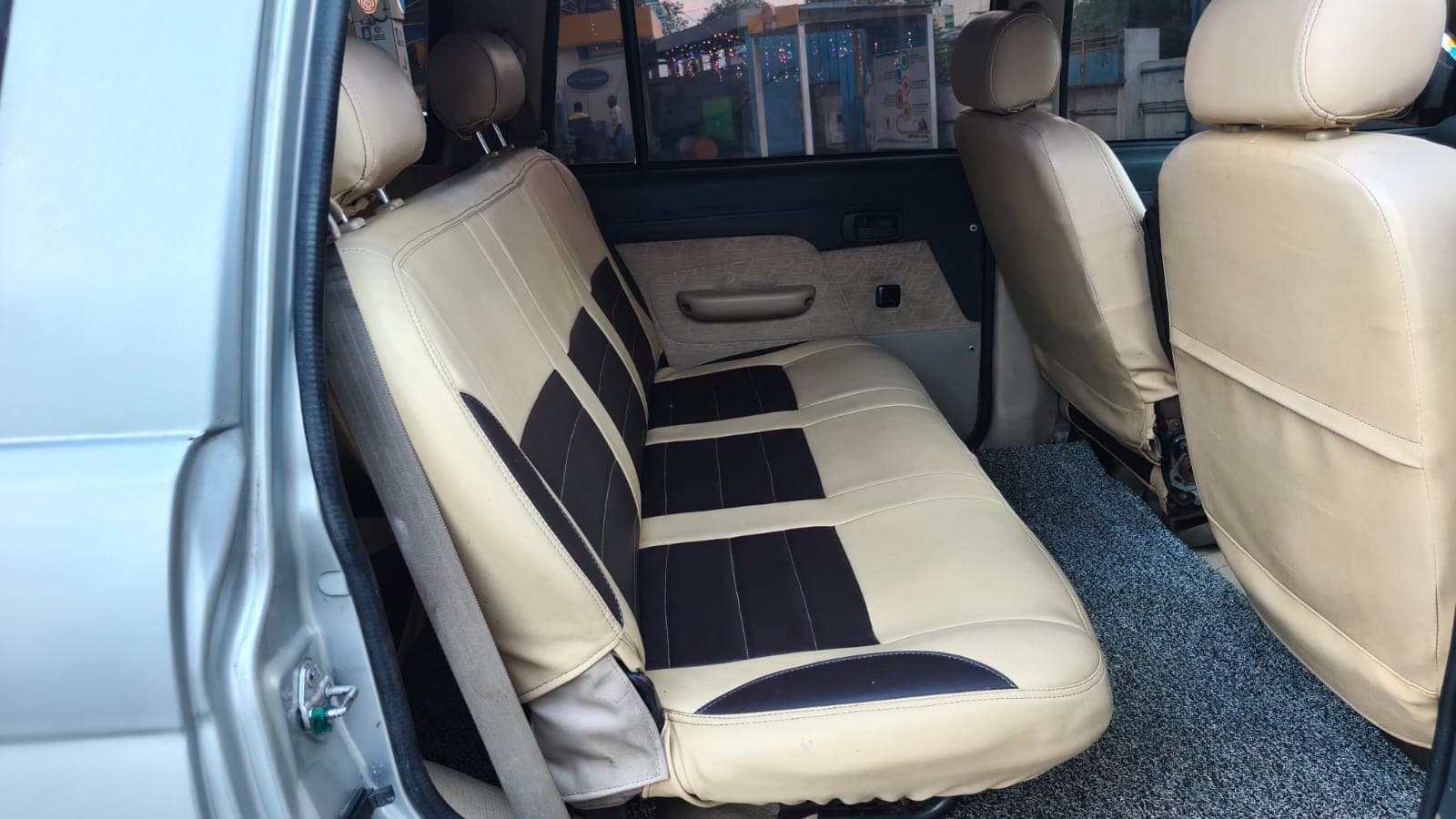 2014 Chevrolet Tavera Neo 8