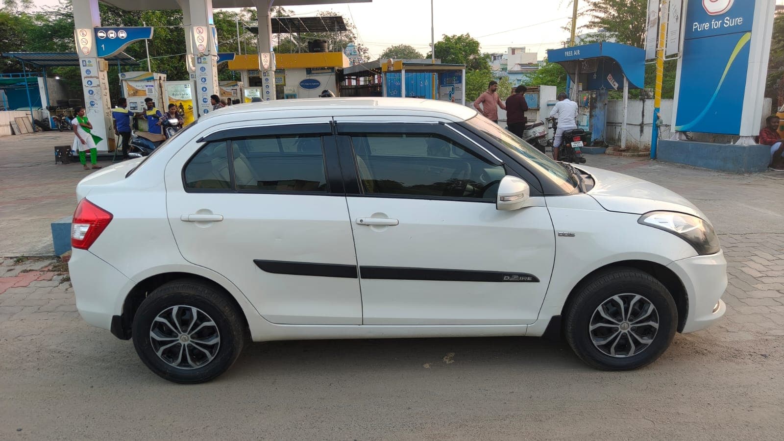 2016 Maruti Suzuki Swift Dzire VDi 3