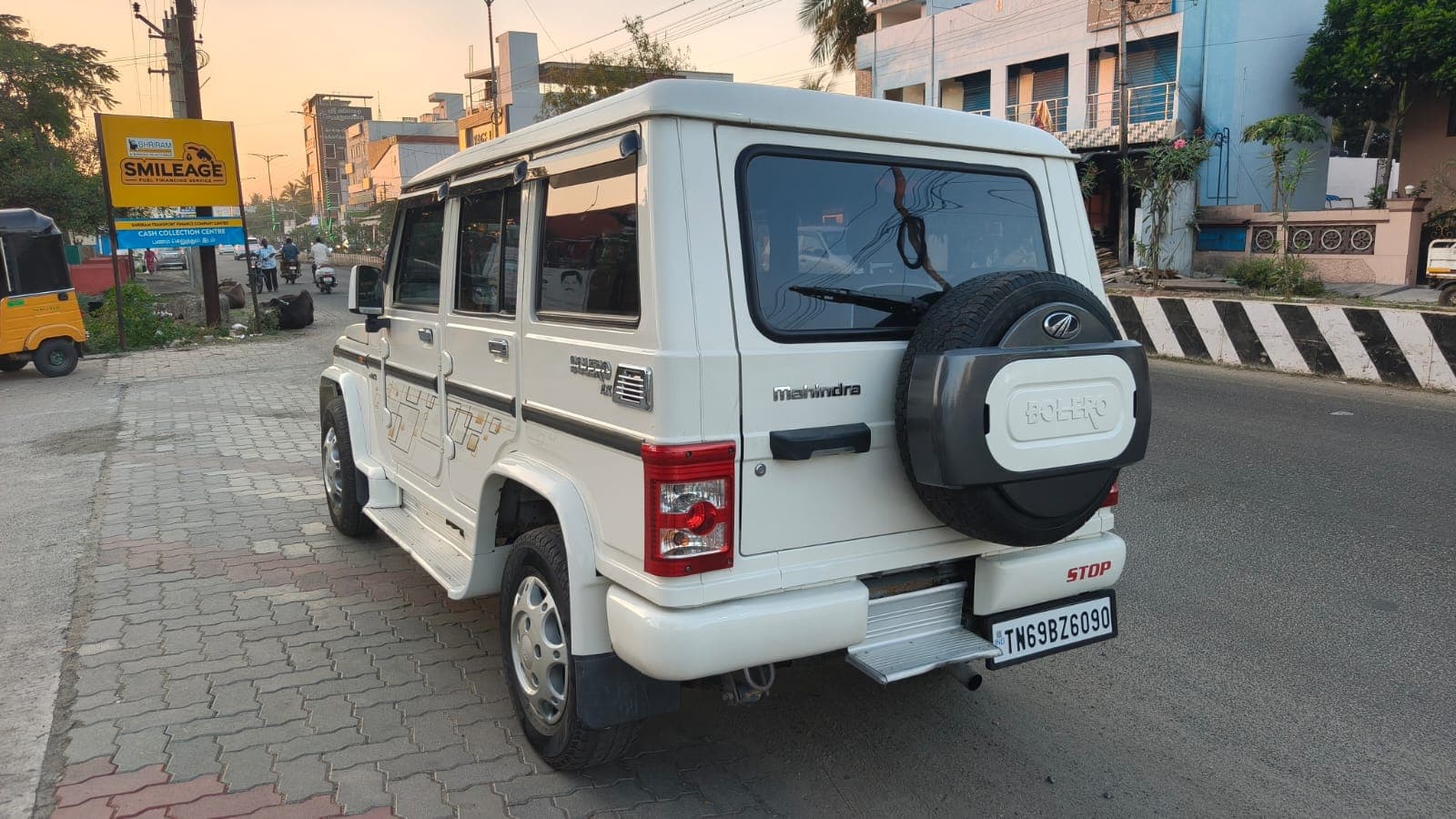 2016 Mahindra Bolero SLX 3