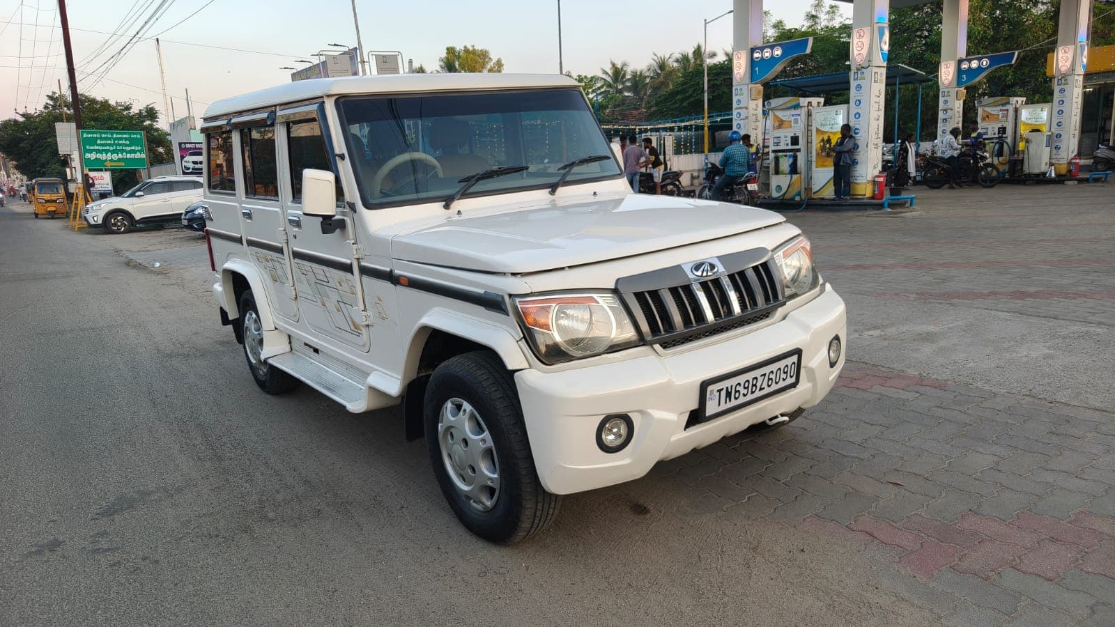 2016 Mahindra Bolero SLX 6