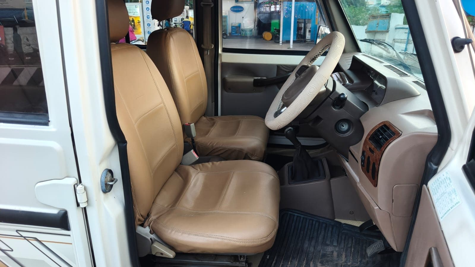 2016 Mahindra Bolero SLX 9