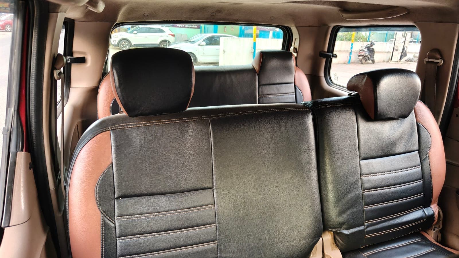 2013 Mahindra Xylo E4 7