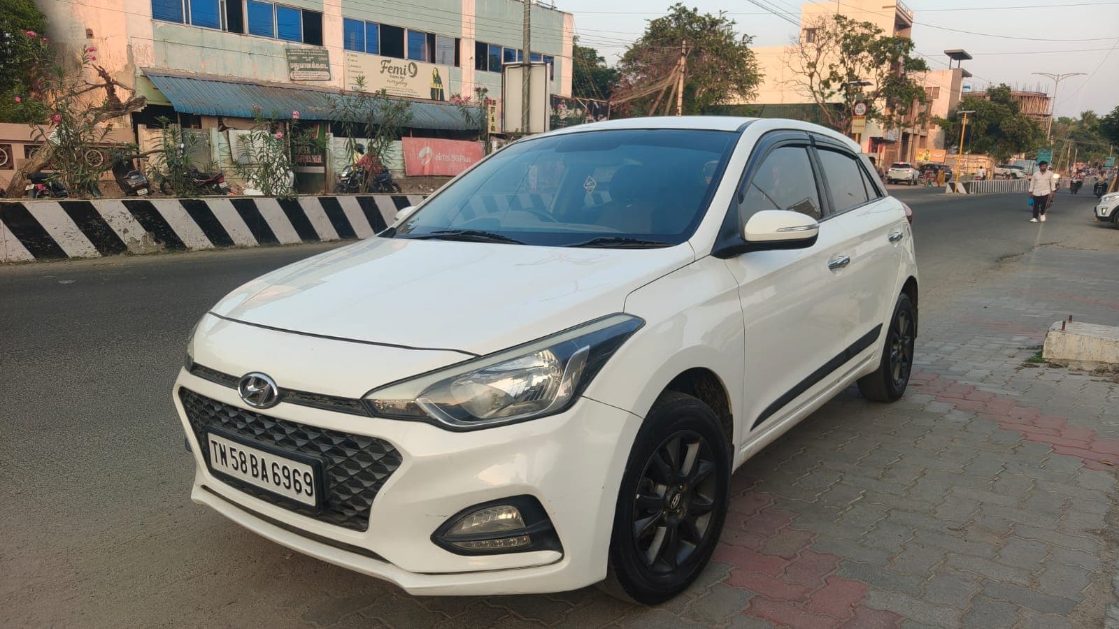 2019 Hyundai i20 Asta (O) 2