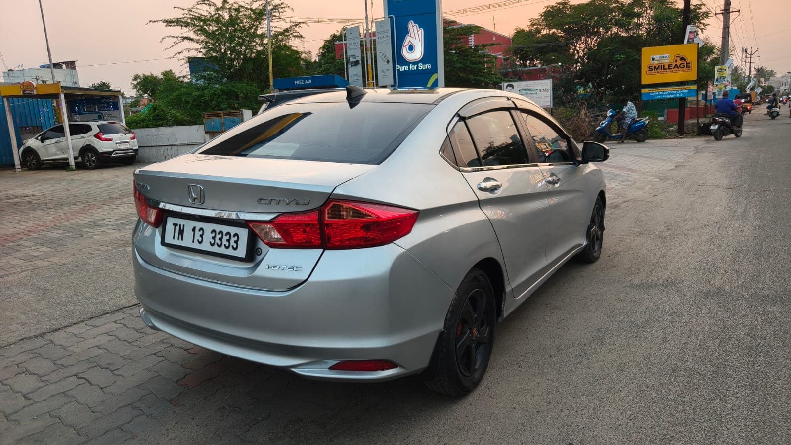 2014 Honda City VX 4