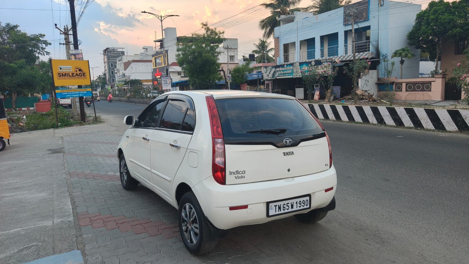 2013 Tata Indica Vista Aqua 3
