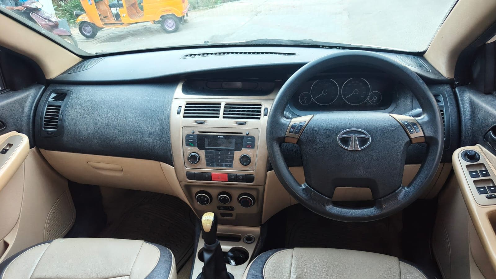 2013 Tata Indica Vista Aqua 6