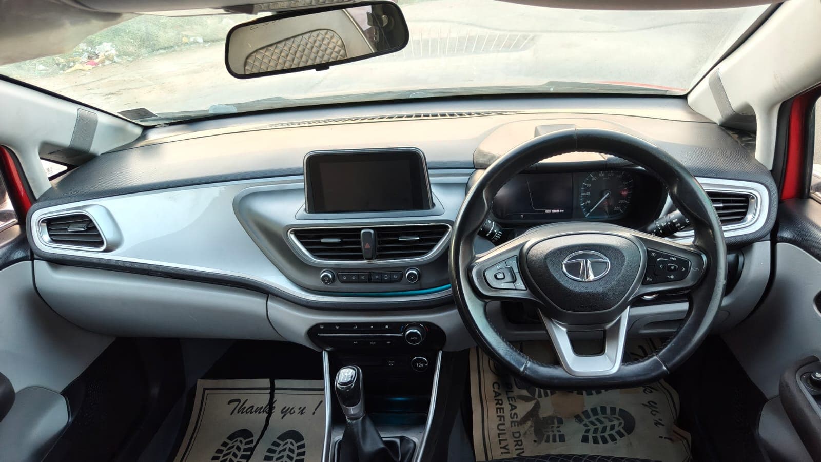 2020 Tata Altroz XZ+ 6