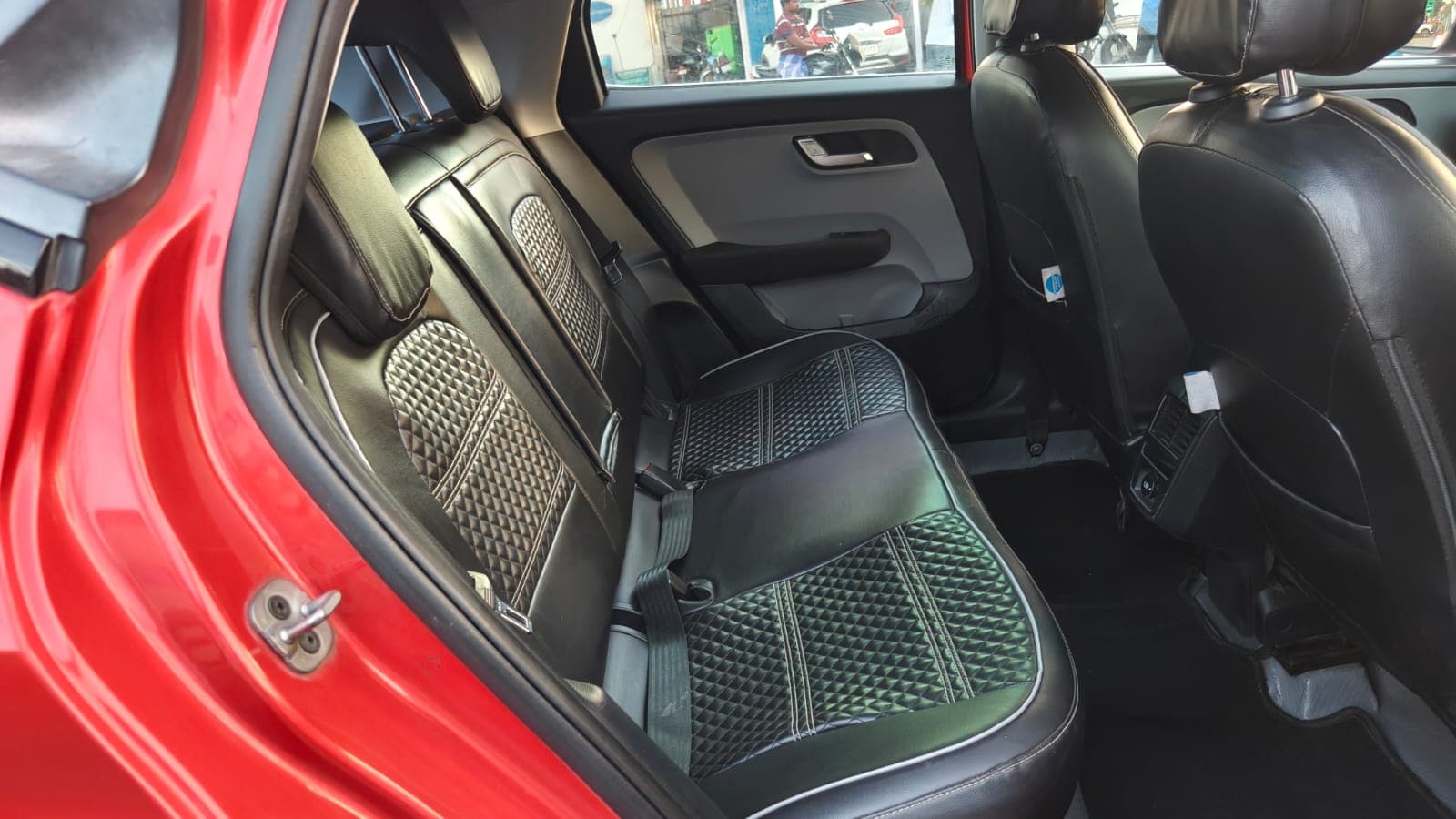 2020 Tata Altroz XZ+ 8