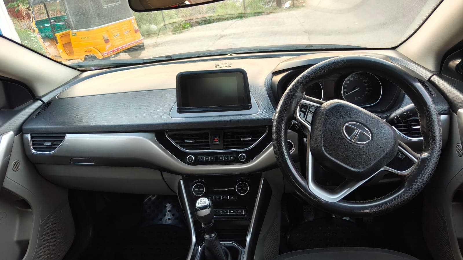 2019 Tata Nexon XZ+ 6