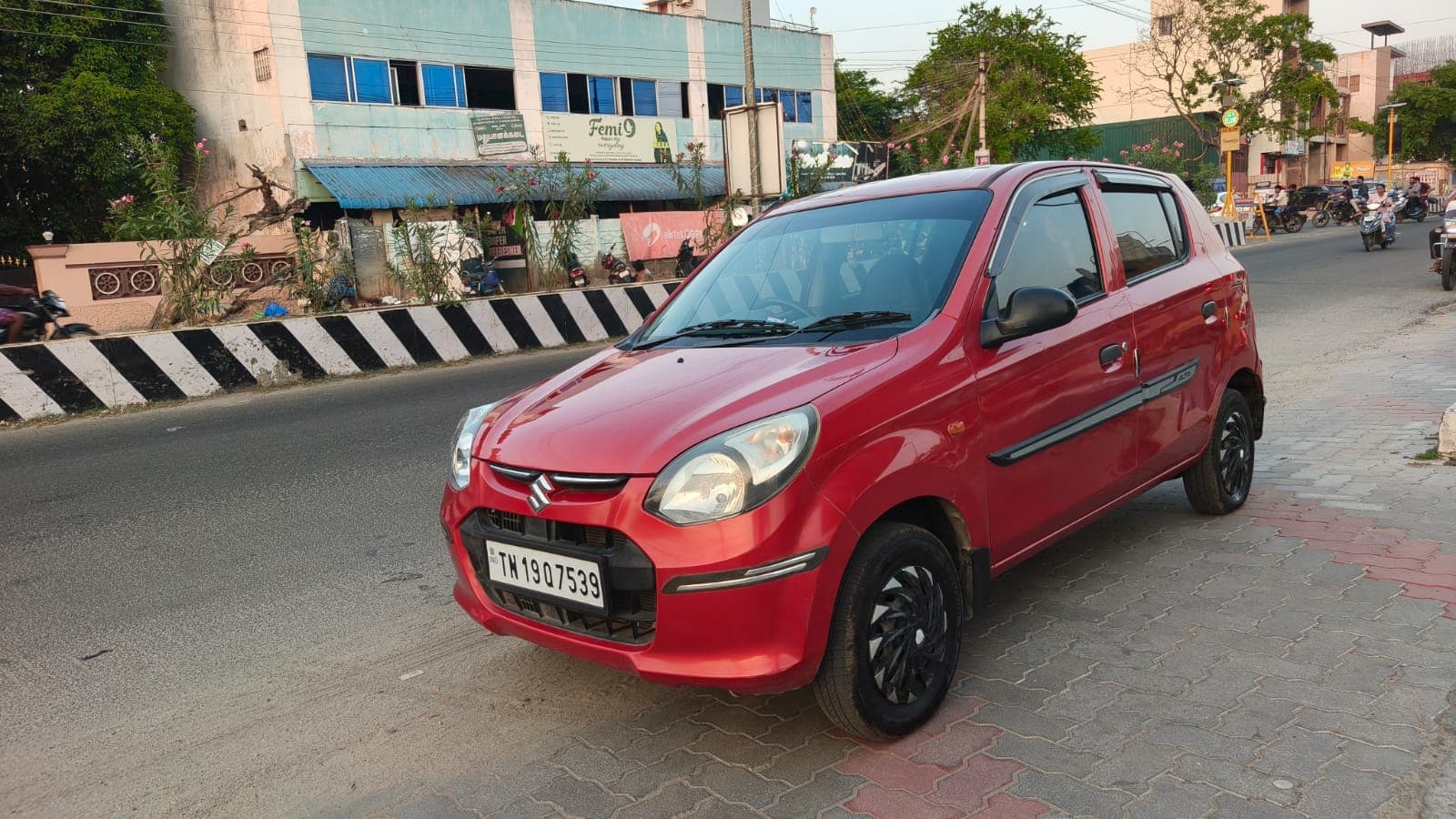 2015 Maruti Suzuki Alto 800 LXi 2