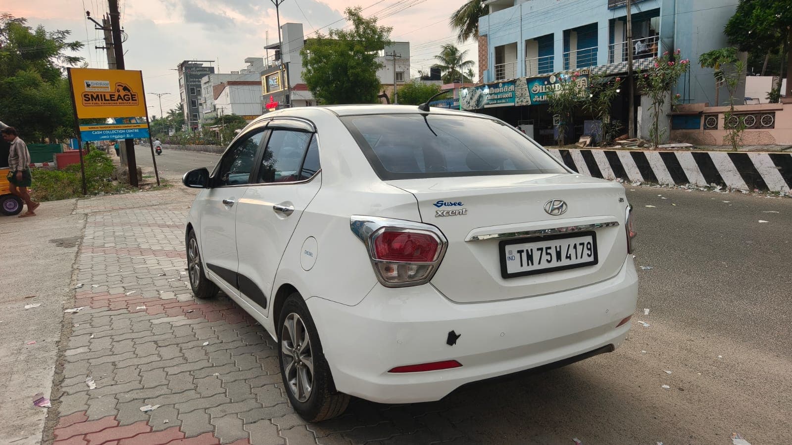 2015 Hyundai Xcent SX 3