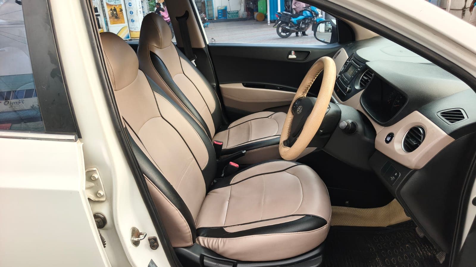 2015 Hyundai Xcent SX 7
