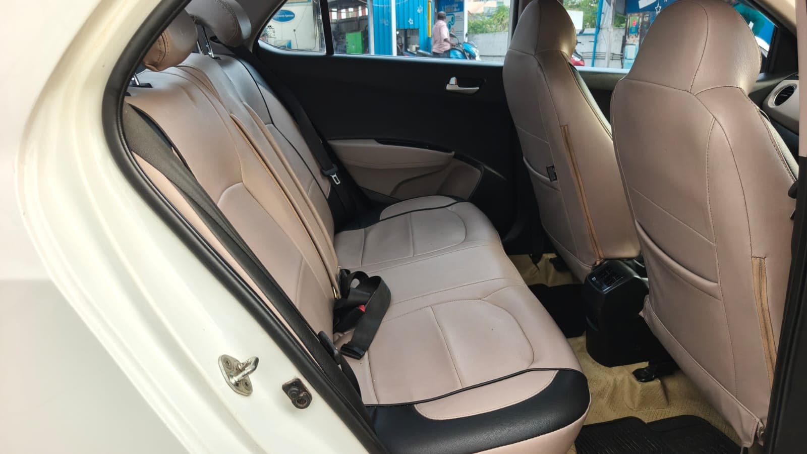 2015 Hyundai Xcent SX 6