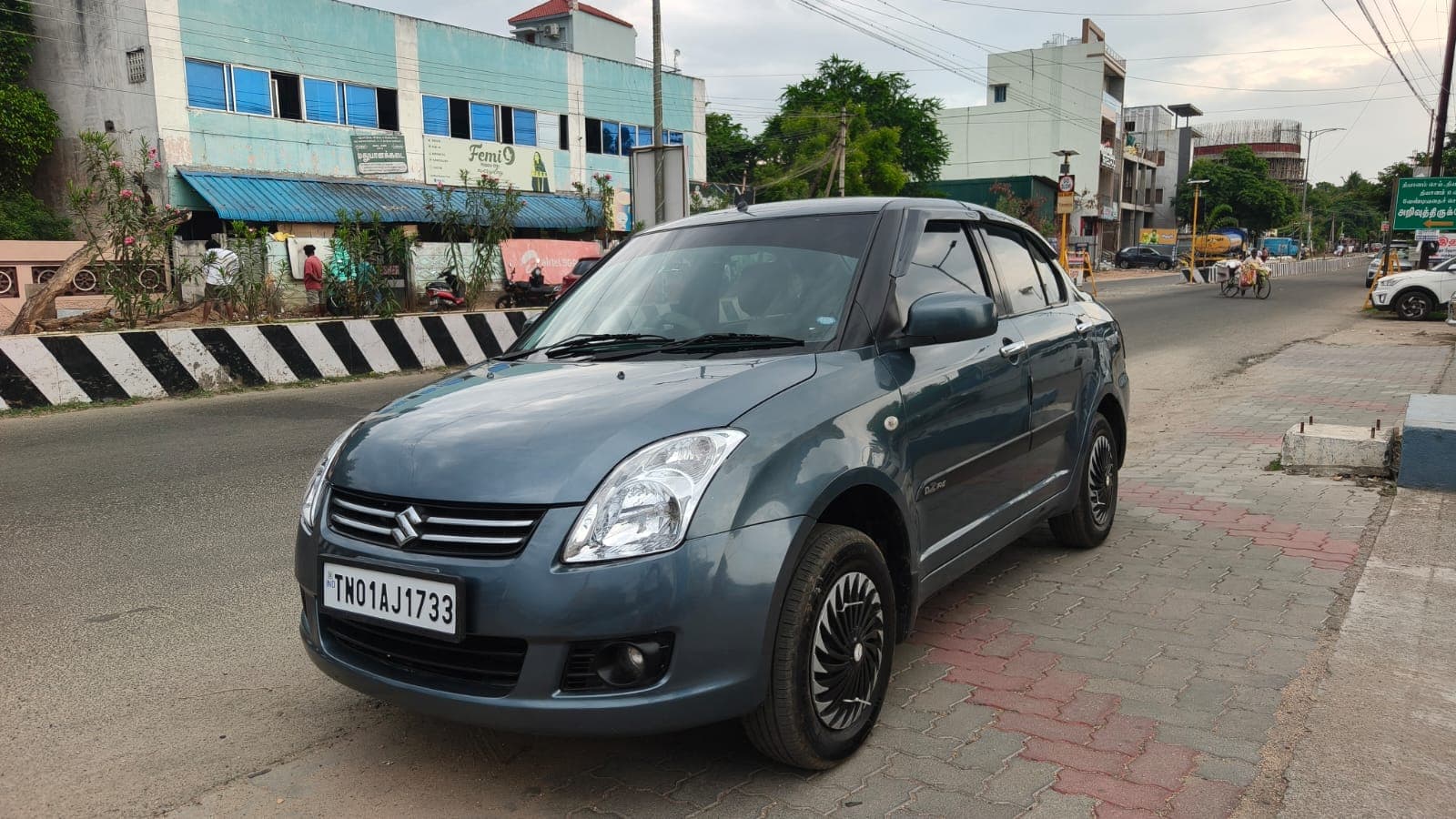 2009 Maruti Suzuki Swift Dzire VXi 2