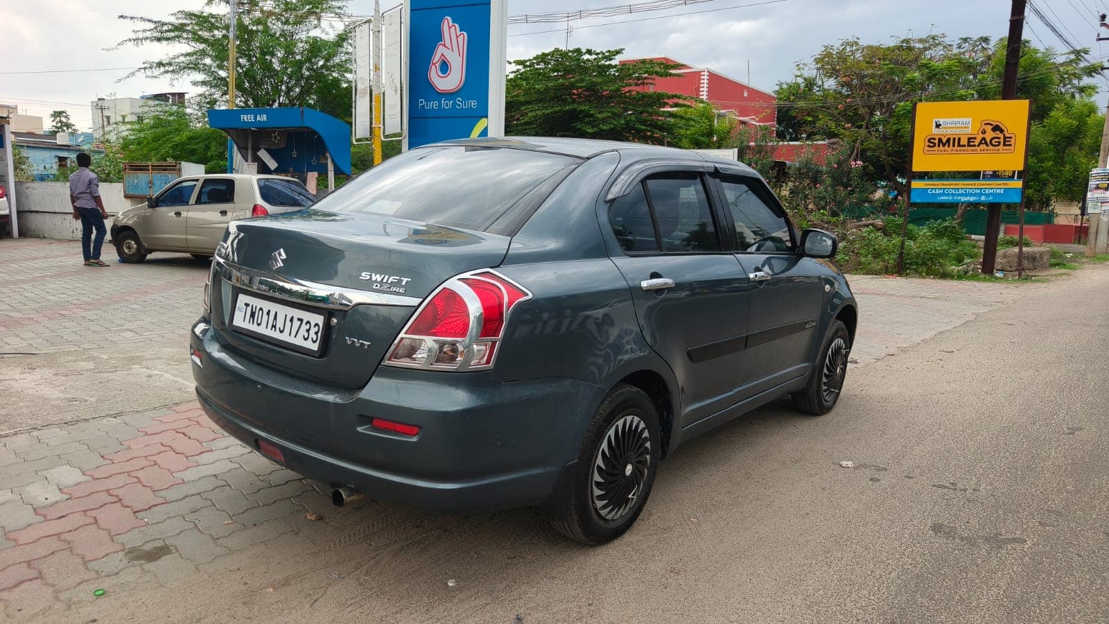 2009 Maruti Suzuki Swift Dzire VXi 4