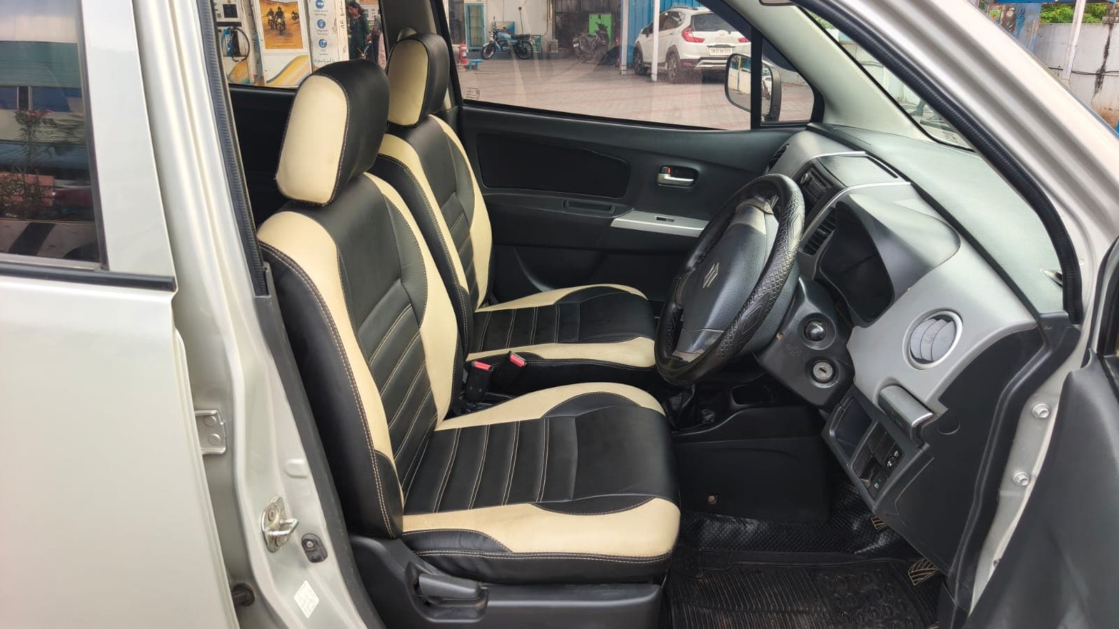 2013 Maruti Suzuki Wagon R LXi 6