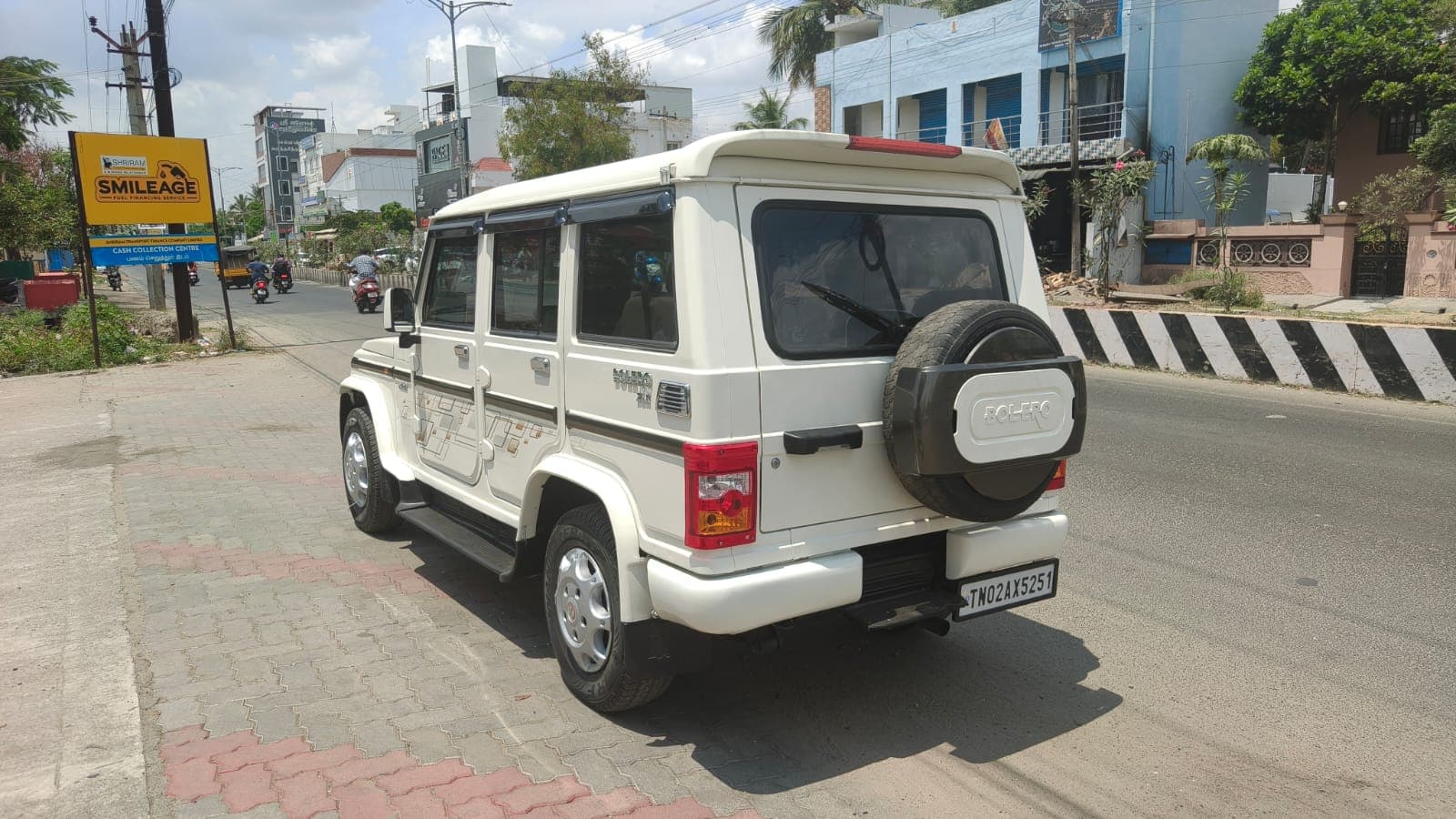 2013 Mahindra Bolero ZLX 3