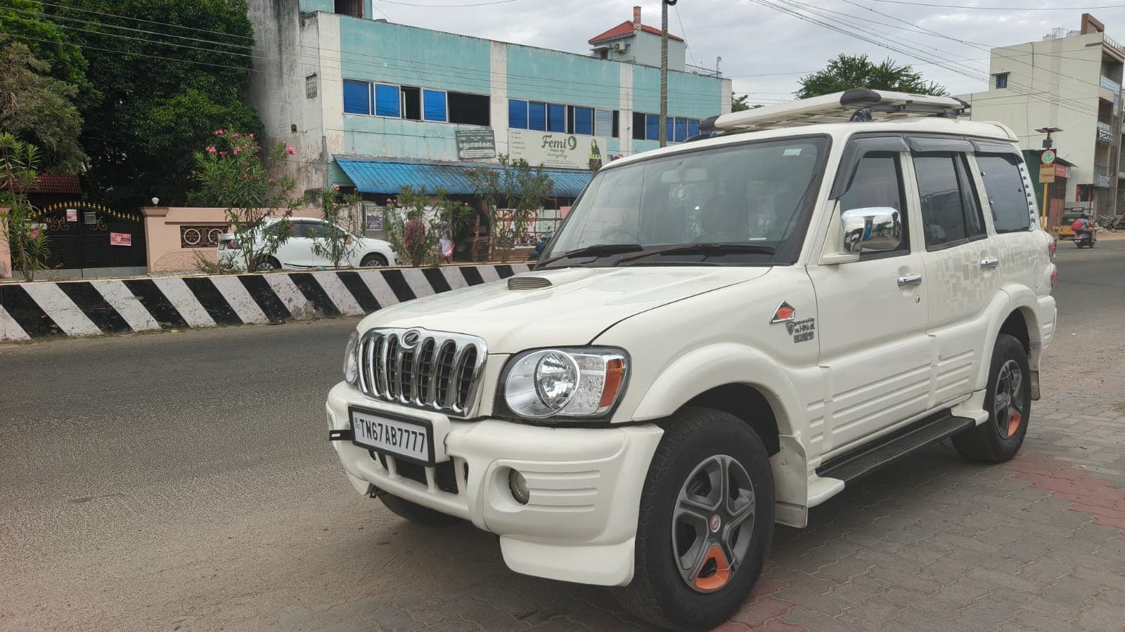 2008 Mahindra Scorpio VLX 2