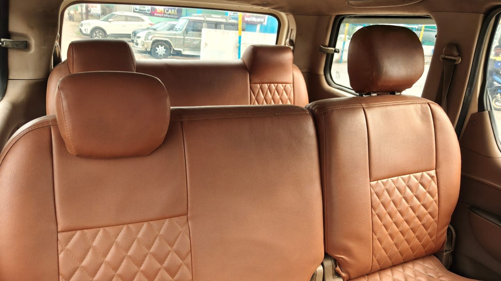 2012 Mahindra Xylo E4 8