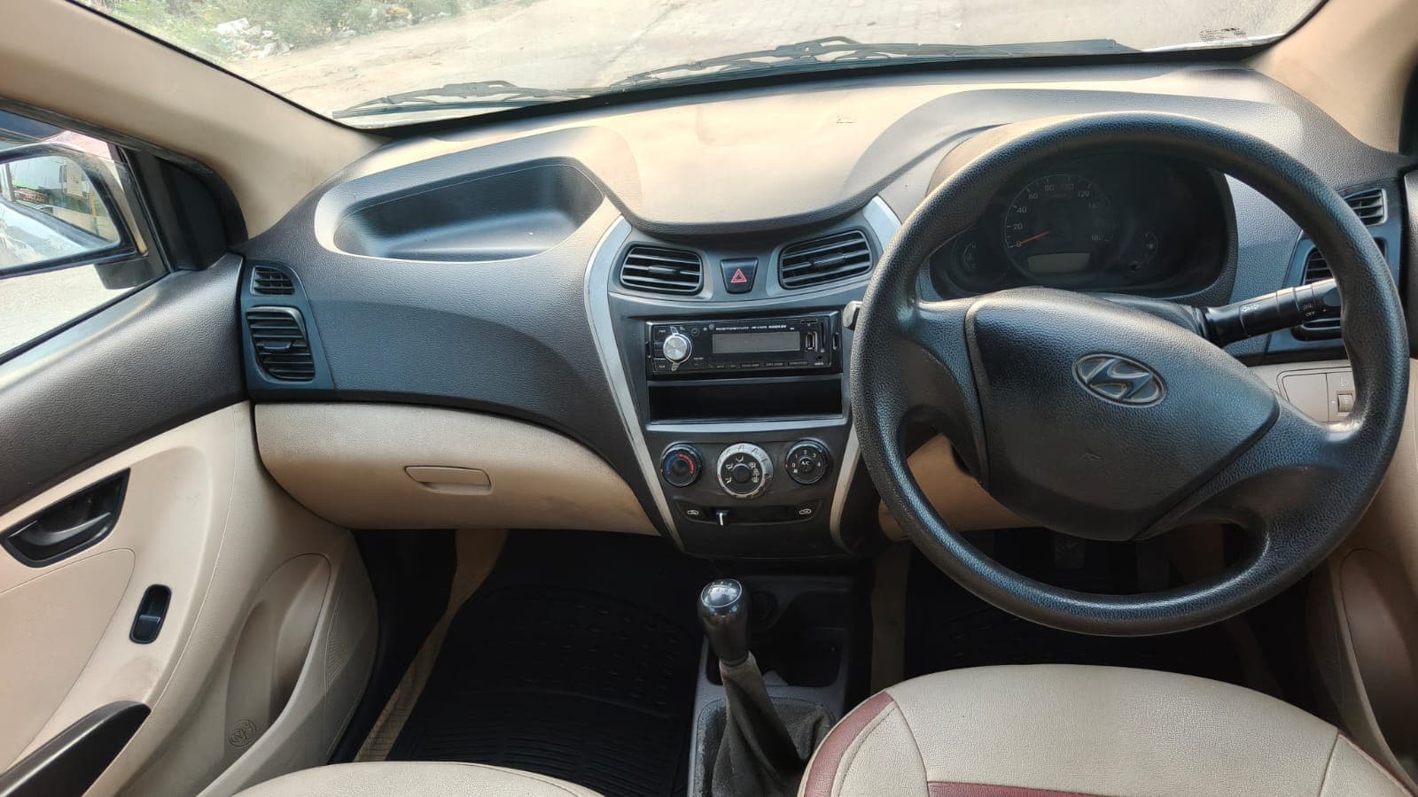 2018 Hyundai Eon Era 5