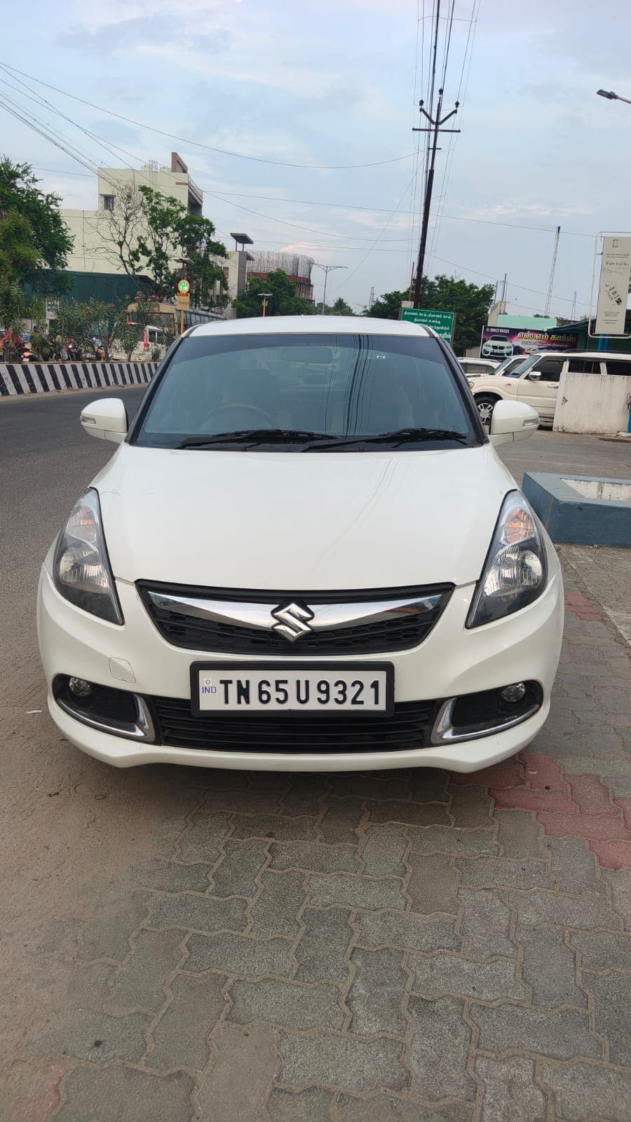 2015 Maruti Suzuki Swift Dzire VDi 1